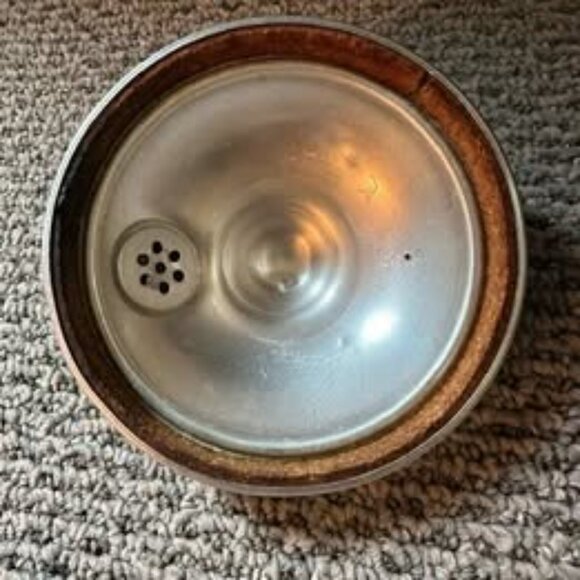 Vintage, Cocktail Shaker, sports themed with 8 drink recipes & book - Picture 10 of 10